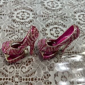 Set of 2 Waltz&F Pink Diamond Leopard High Heels Trinket Box.
